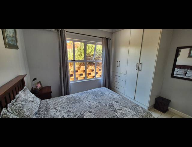 3 BEDROOM FREEHOLD FOR SALE IN KINDLEWOOD ESTATE
